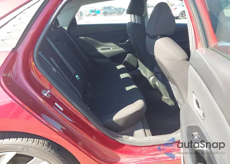 2024 Hyundai Elantra Sel z USA, uszkodzony, nr VIN KMHLS4DGXRU691755